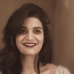 Yasmine Agha